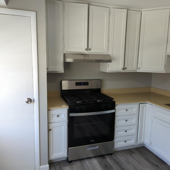 6205 N Devonshire Dr in Peoria, IL - Building Photo - Building Photo