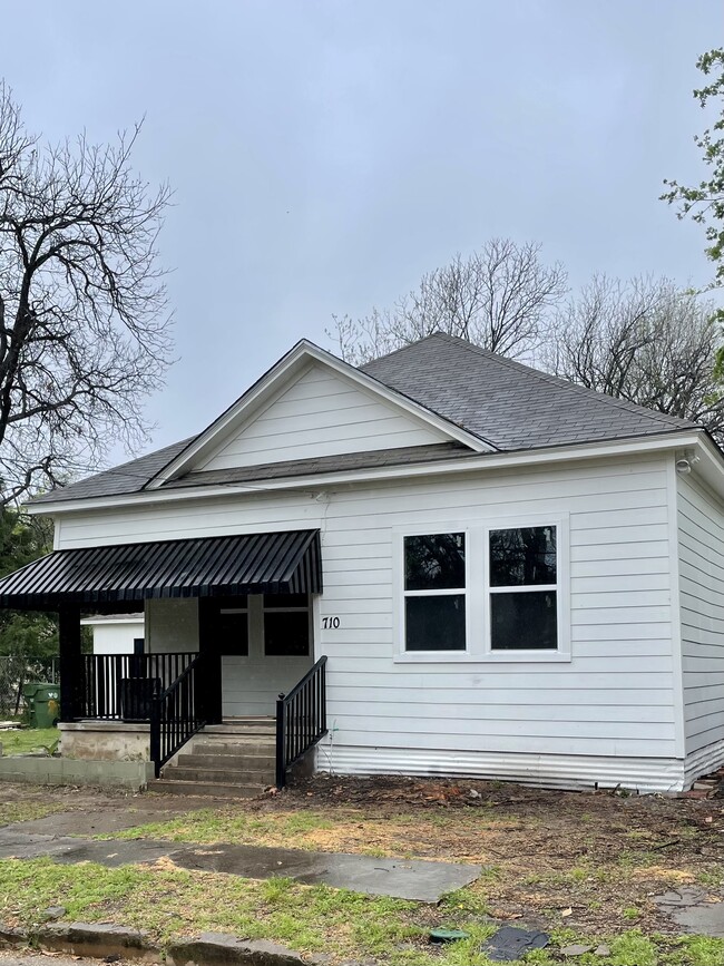 property at 710 Reynolds St