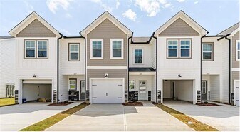 1057 Linsmore Ave in Grovetown, GA - Building Photo