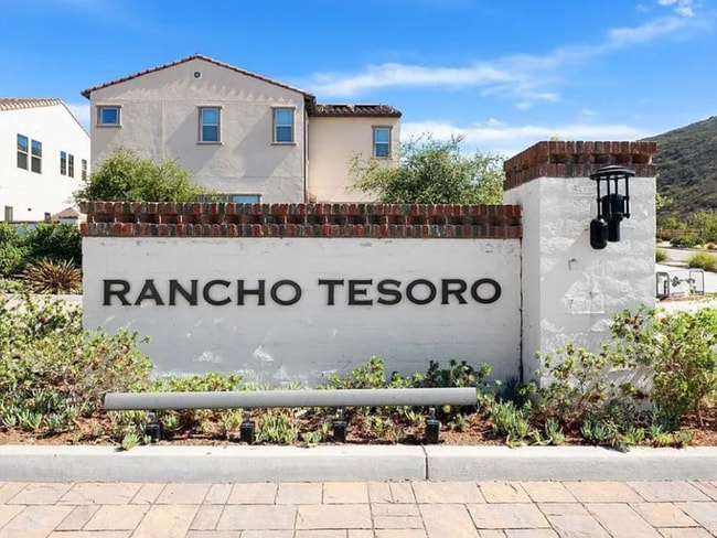 670 Merit Dr in San Marcos, CA - Building Photo - Building Photo