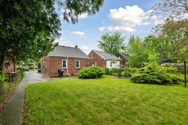 12170 Duchess St in Detroit, MI - Building Photo - Building Photo