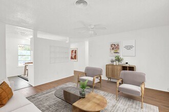 401 Krebs Ln in Austin, TX - Building Photo - Building Photo