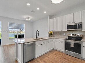9980 E Villa Cir in Vero Beach, FL - Building Photo - Building Photo