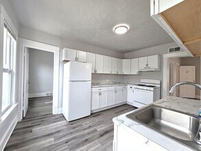 1811 Grand Ave in Racine, WI - Building Photo - Building Photo