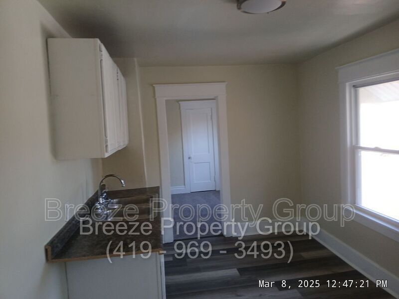 811 Collins St in Toledo, OH - Building Photo