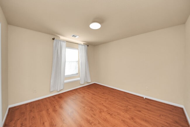 property at 8106 Montague Manor Ln