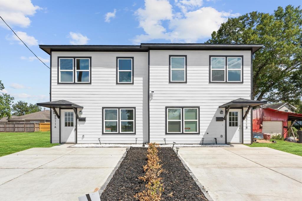 4511 Reed Rd in Houston, TX - Building Photo