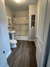 635 Broadway St, Unit 1st Floor in Lowell, MA - Foto de edificio - Building Photo