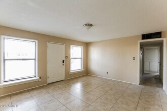 3349 W Thomas Rd in Phoenix, AZ - Building Photo - Building Photo