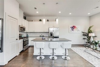 4143 Griggs Rd in Houston, TX - Building Photo - Building Photo