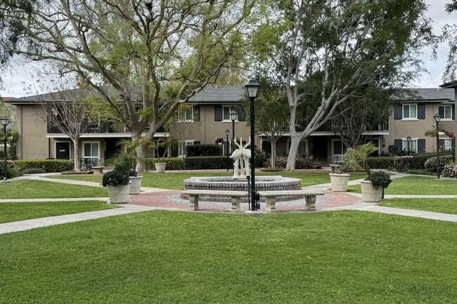 660 S Glassell St in Orange, CA - Building Photo - Building Photo