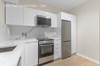 3553 Rue Durocher in Montréal, QC - Building Photo - Building Photo