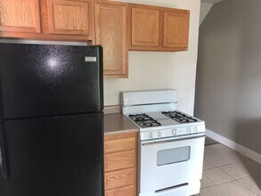 230 Robinson St in Pittsburgh, PA - Building Photo - Building Photo