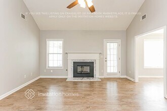 2995 Meadow Gate Way in Loganville, GA - Building Photo - Building Photo