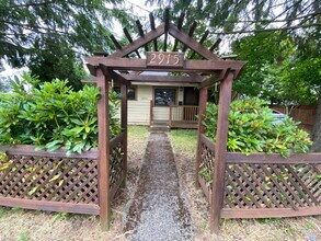 2915 Ellis St in Bellingham, WA - Foto de edificio - Building Photo