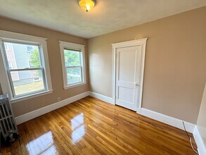47 Billings Ave, Unit 1 in Medford, MA - Building Photo - Building Photo