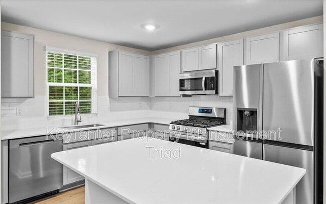 1751 Mallard Dr in Kernersville, NC - Building Photo - Building Photo
