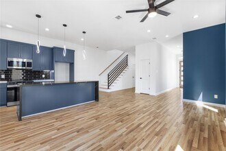 5406 Longmeadow St in Houston, TX - Building Photo - Building Photo