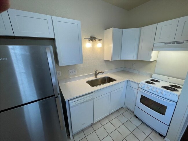6809 West Gate Blvd in Austin, TX - Building Photo - Building Photo