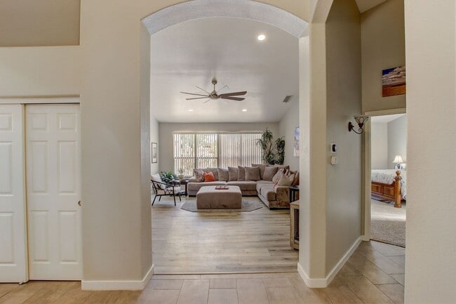 5432 W Muriel Dr in Glendale, AZ - Foto de edificio - Building Photo