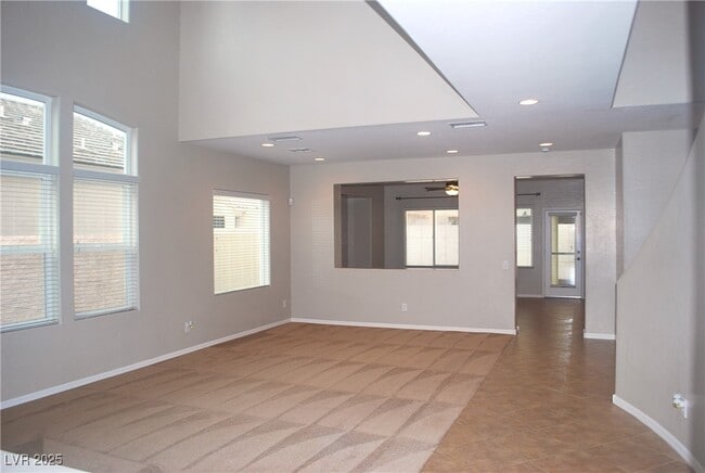 property at 6809 Palmetto Pines Ct