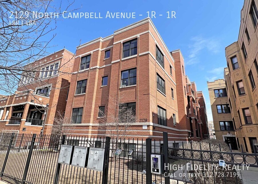 2129 N Campbell Ave in Chicago, IL - Building Photo