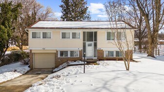 10747 Evening Wind Ct in Columbia, MD - Building Photo