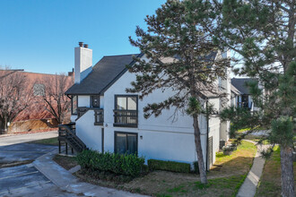 Studio 6 Apartments in Tulsa, OK - Building Photo - Building Photo