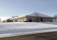 Annandale Square II Apts- Indep.Senior Living in Annandale, MN - Building Photo - Building Photo