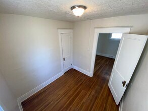 509 Hinman Ave, Unit Lower Unit in Buffalo, NY - Building Photo - Building Photo