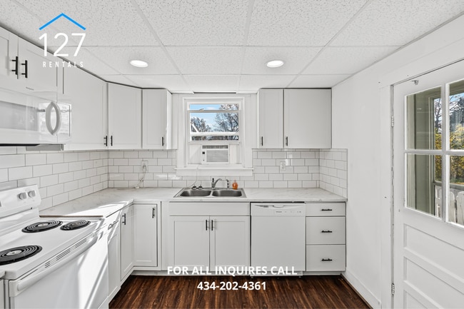 property at 3634 Fort Ave