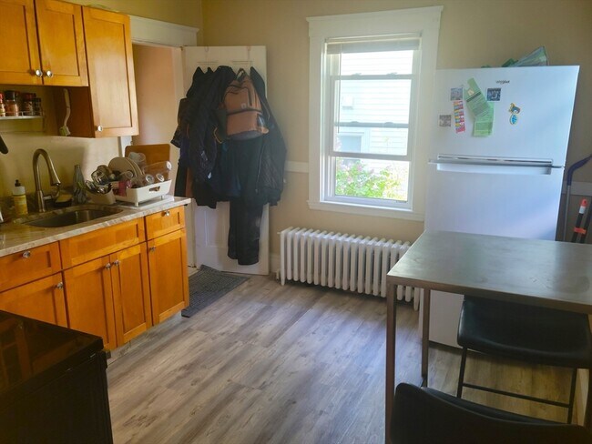 977 Hancock St in Quincy, MA - Building Photo - Building Photo