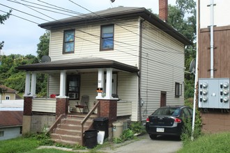 703 & 705 McGowan Avenue in West Mifflin, PA - Building Photo - Building Photo