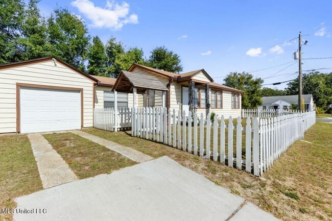 property at 1076 Cherokee St