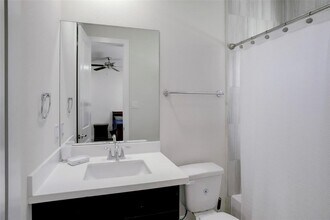 3409 Kensington Yellow Pl in Houston, TX - Building Photo - Building Photo