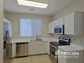 1718 S 114th Dr in Avondale, AZ - Building Photo - Building Photo