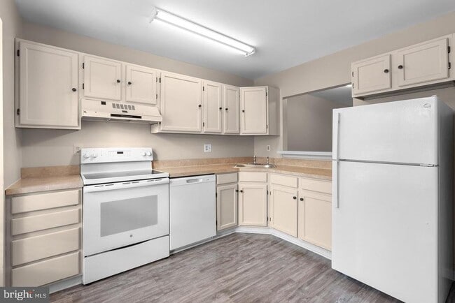 9116 Tymat Ct in Laurel, MD - Building Photo - Building Photo