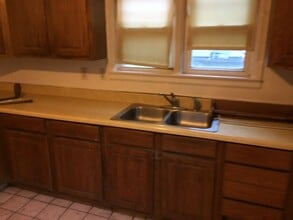 917 Kern St in Waterloo, IA - Building Photo - Building Photo