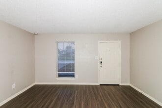 7218 Wren Cir in Texas City, TX - Building Photo - Building Photo