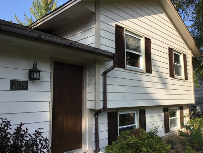 property at 7039 142nd St