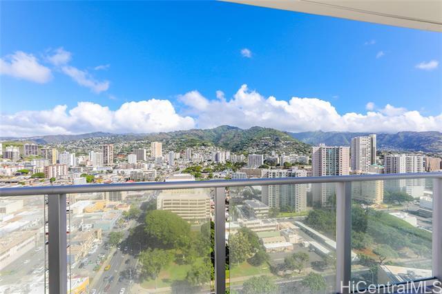 155 Liona St in Honolulu, HI - Building Photo - Building Photo