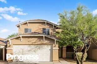 6736 W Desert Ln in Phoenix, AZ - Building Photo