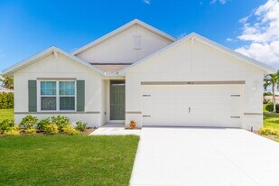 4413 SW 15th Ave in Cape Coral, FL - Building Photo