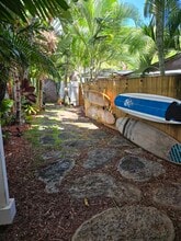 320 Awini Pl in Honolulu, HI - Building Photo - Building Photo