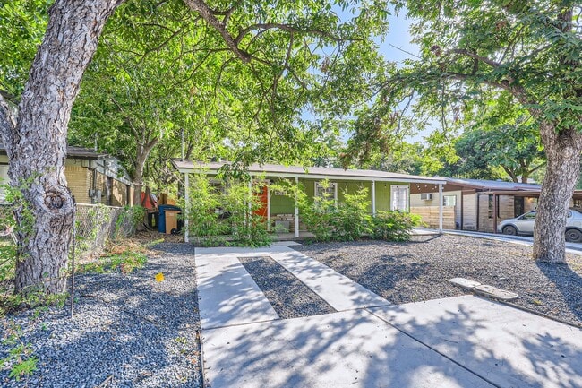 408 Hammack Dr in Austin, TX - Building Photo - Building Photo