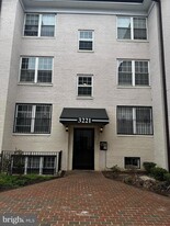 3221 8th St SE in Washington, DC - Building Photo