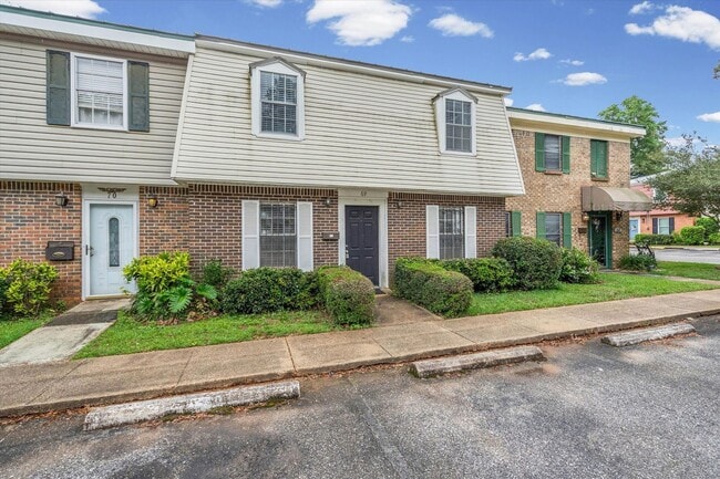 property at 4017 Cottage Hill Rd
