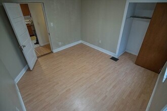 10 Clark St in Quincy, MA - Building Photo - Building Photo