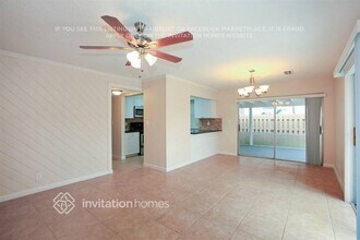 9361 NW 37th Ct in Sunrise, FL - Building Photo - Building Photo