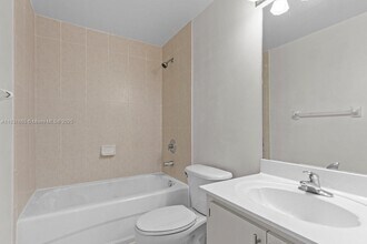 7330 NW 114th Ave in Doral, FL - Building Photo - Building Photo